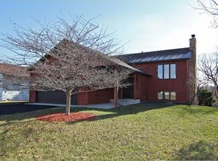 1310 Windcrest Ave, Eagan, MN 55123