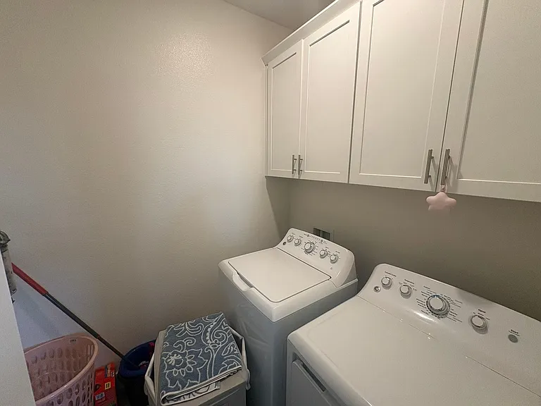 1839 Yellowwood Ave — Photo 9