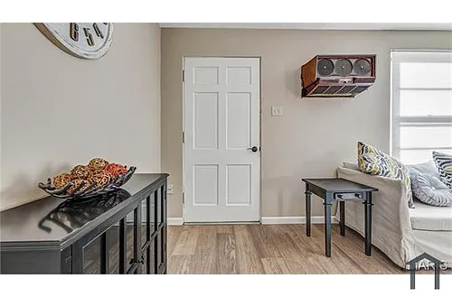 13 Saint Celeste Dr Photo 1