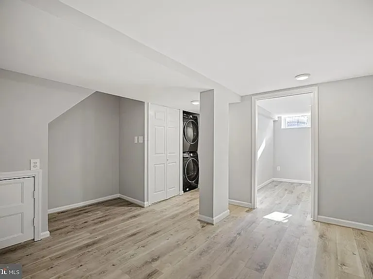 2240 16th St NE — Photo 10