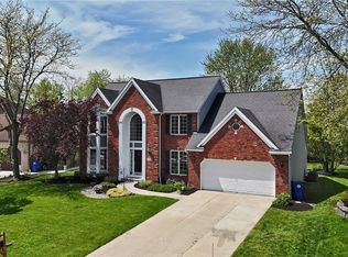 92 Summershade Ct, East Amherst, NY 14051