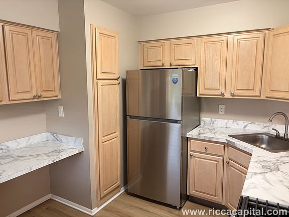 4th image of 42D Michael Rd