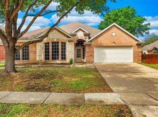 9 Roosevelt Ct, Mansfield, TX 76063