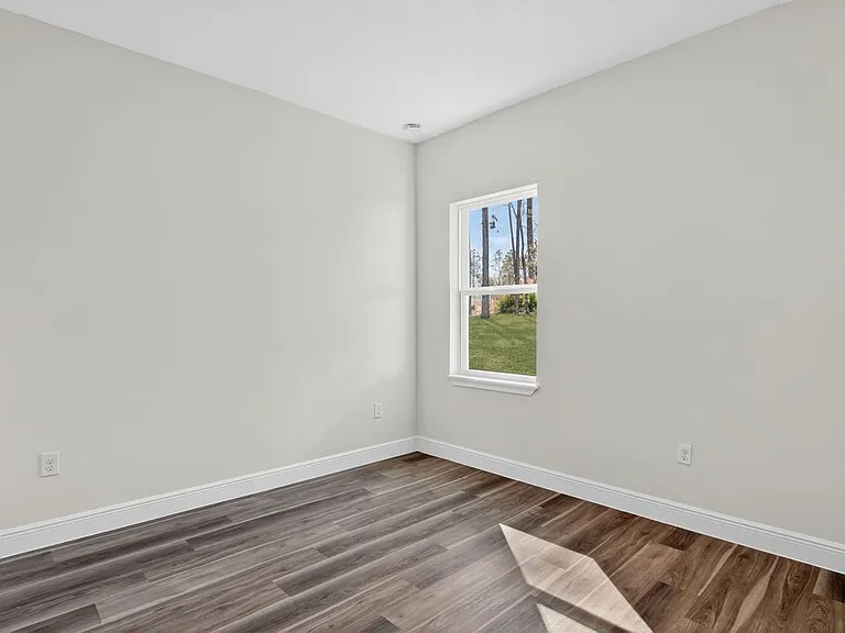 1957 W Oliver Dr — Photo 14