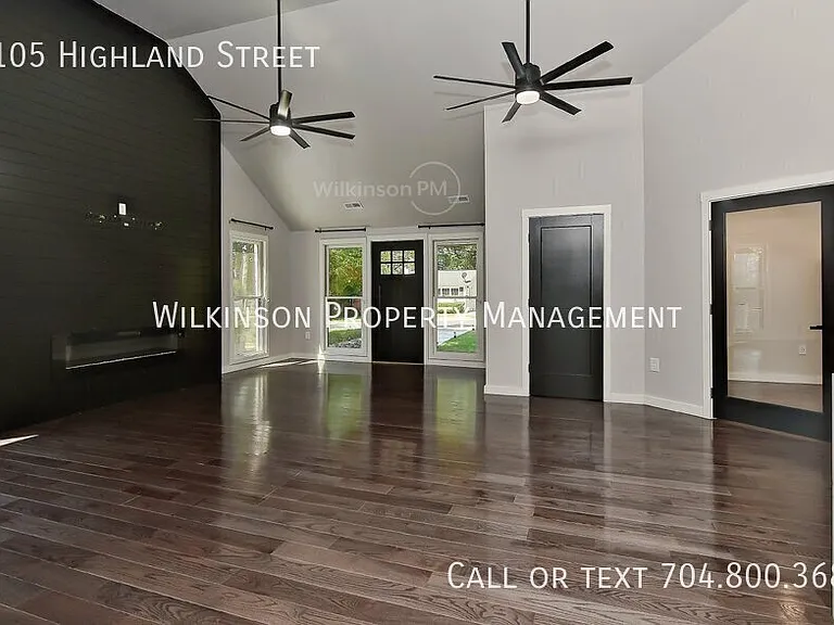 2105 Highland St — Photo 6
