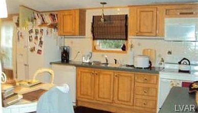 5th image of 217 Bayberry Ct