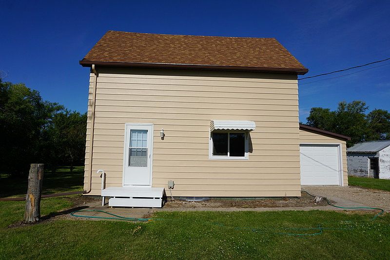 Front faces East