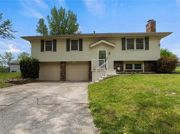 508 SW Killarney Ln, Blue Springs, MO 64014