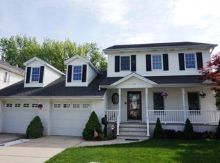 132 Jefferson Ave, Staten Island, NY 10306