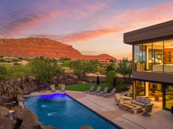 29 E Split Rock Dr #29, Ivins, UT 84738