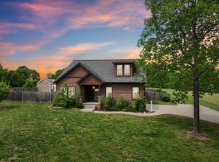 5652 Highway 48, Cunningham, TN 37052