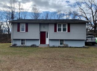 17 Leach Dr, Mifflintown, PA 17059