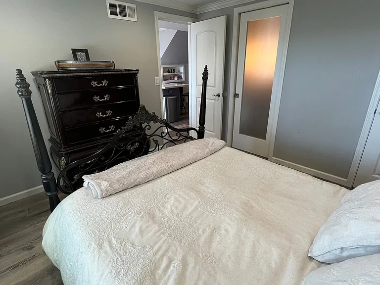 351 Mangels Ave — Photo 17