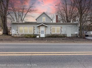 5884 E Round Lake Rd, Laingsburg, MI 48848