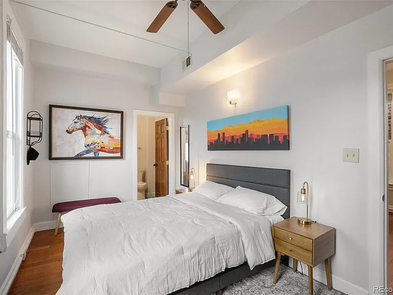 2545 W River Dr — Photo 2