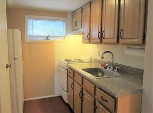 21 Woodruff Ct, Huntington, NY 11743