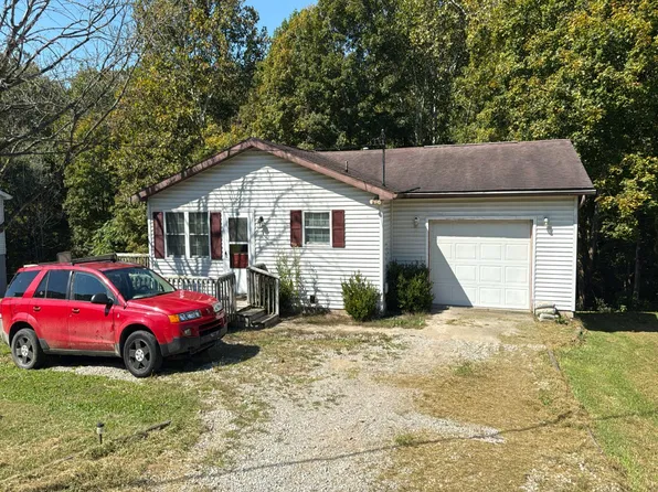 200 Edmar Ave, Marietta, OH 45750