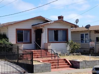 2472 64th Ave, Oakland, CA, 94605