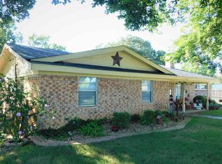 2877 Red Cedar Rd, Ardmore, OK 73401