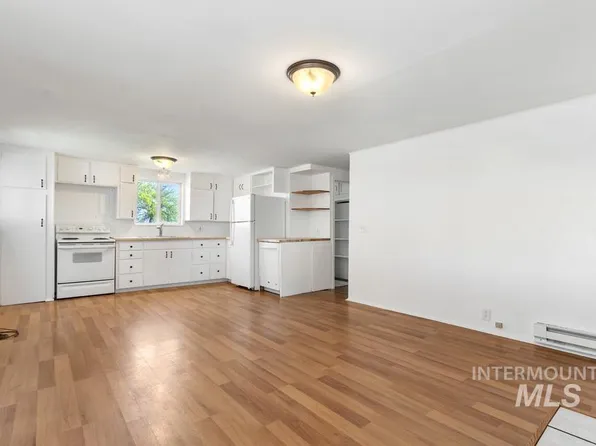 5860 Adams Rd, New Plymouth, ID 83655