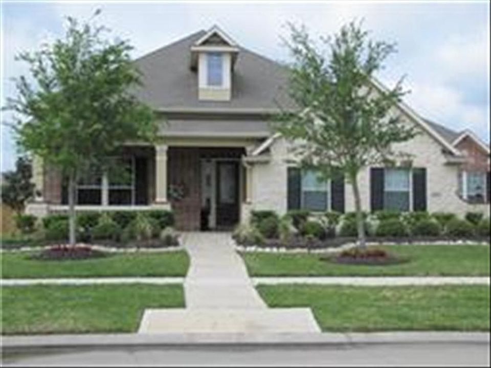 1st image of 2500 Pebble Lodge Ln