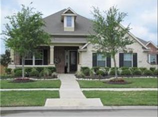 2500 Pebble Lodge Ln, Friendswood, TX 77546