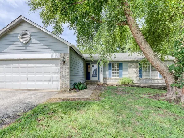 14429 Jamestown Bay Dr, Florissant, MO 63034