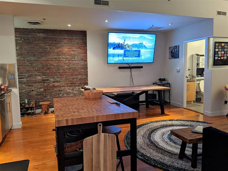 1232 Chestnut St #6002 — Photo 4