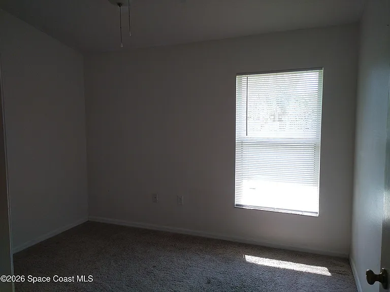 603 Grant Ct — Photo 15