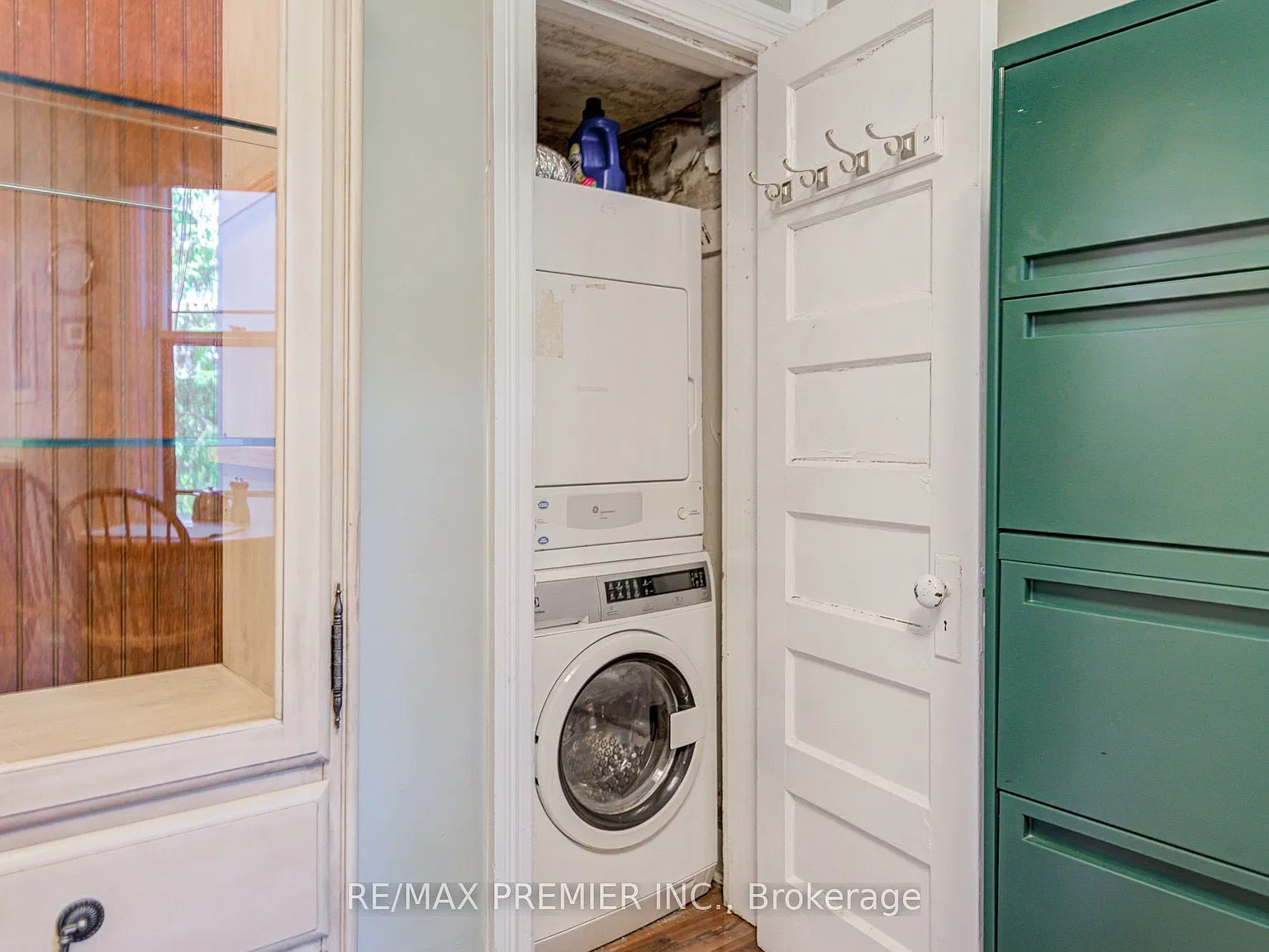 3 bed, $3,595 — Photo 4