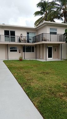 1st image of 305 Briny Ave APT 2