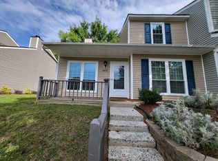 8233 Golf Ridge Dr, Charlotte, NC 28277