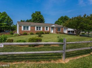101 W Laurel Ave, Sterling, VA 20164