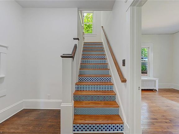 5th image of 1504 Northfield St