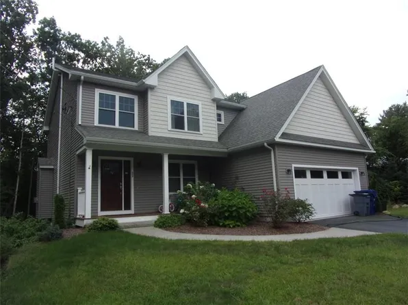 25 Oak Dell Cir, East Greenwich, RI 02818