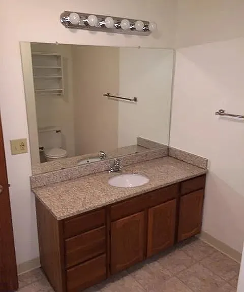 N64W24375 Ivy Ave #1H — Photo 1