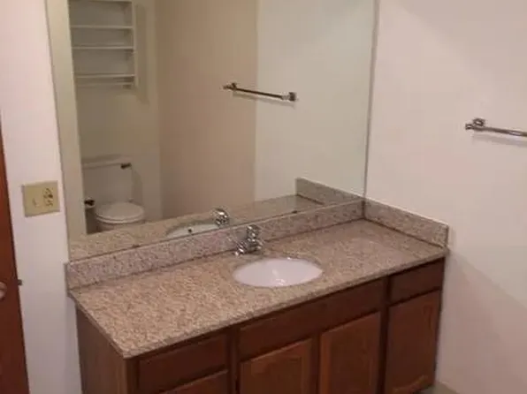 N64W24375 Ivy Ave #1H, Sussex, WI 53089