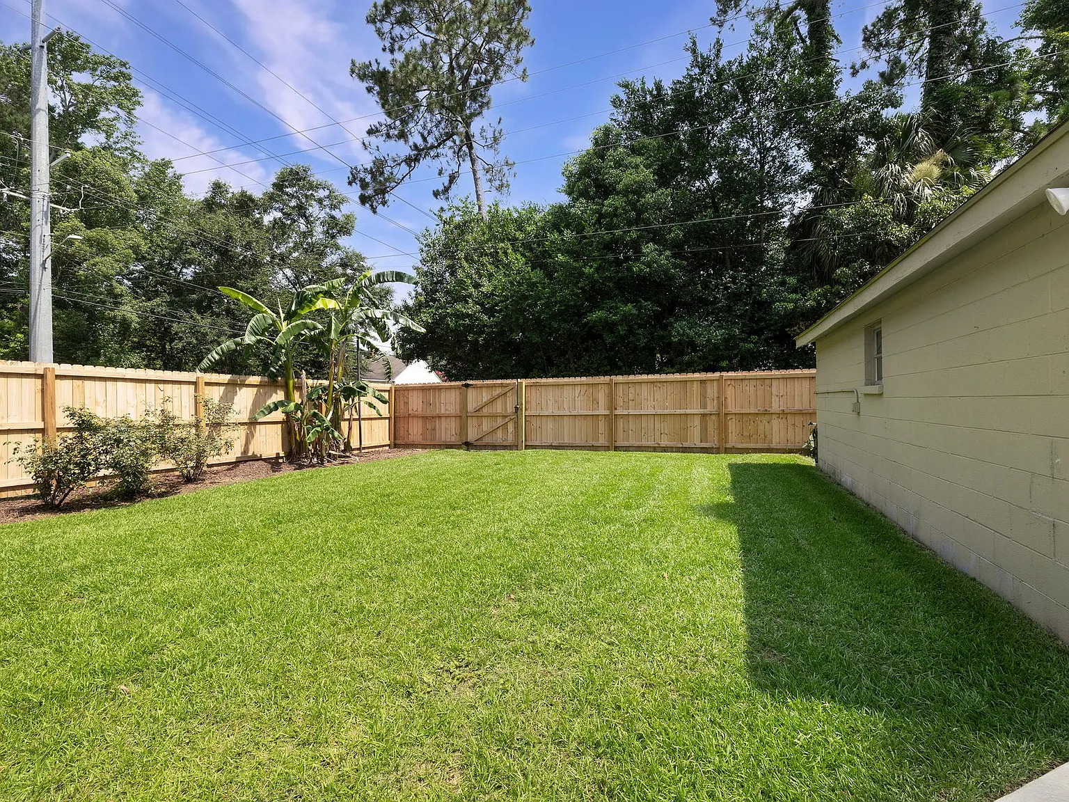 2 bed, 2104 sqft, $3,500 — Photo 4