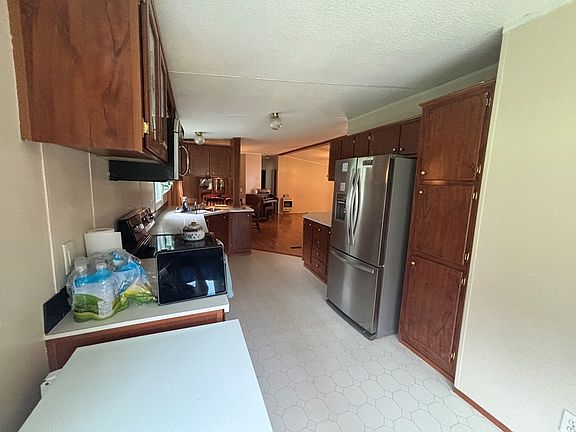 2nd image of 1712 Bandy Rd