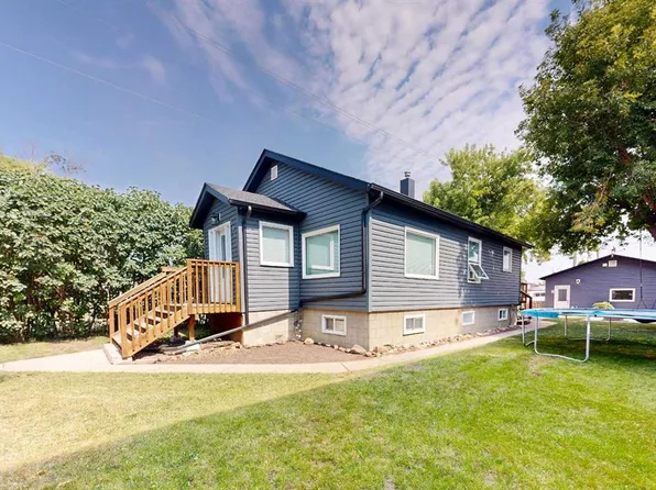 5013 W 48th St, Stettler, AB T0C 2L2