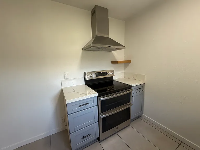 508 Marengo Ave #512 — Photo 4