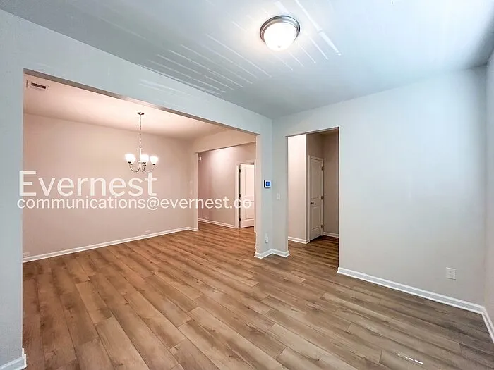 3574 Saratoga Cir — Photo 9