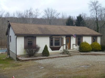 31 Hemlock Rd, Columbia, NJ, 07832