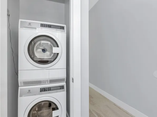 410 East 88th Street image 6 of 11