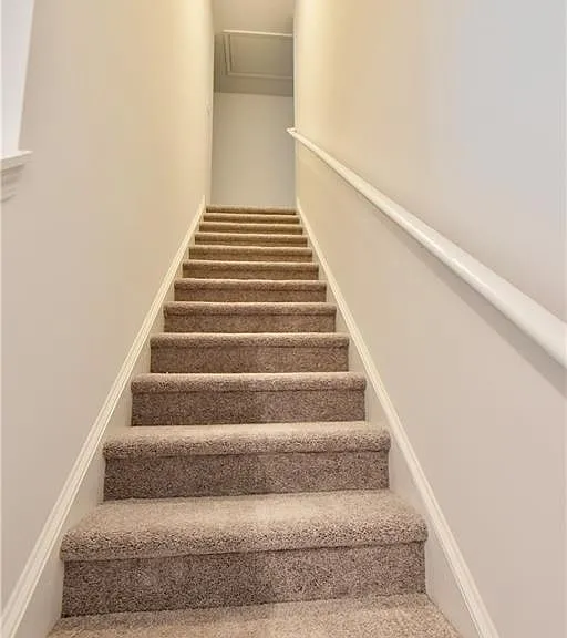 140 Star Ct — Photo 8