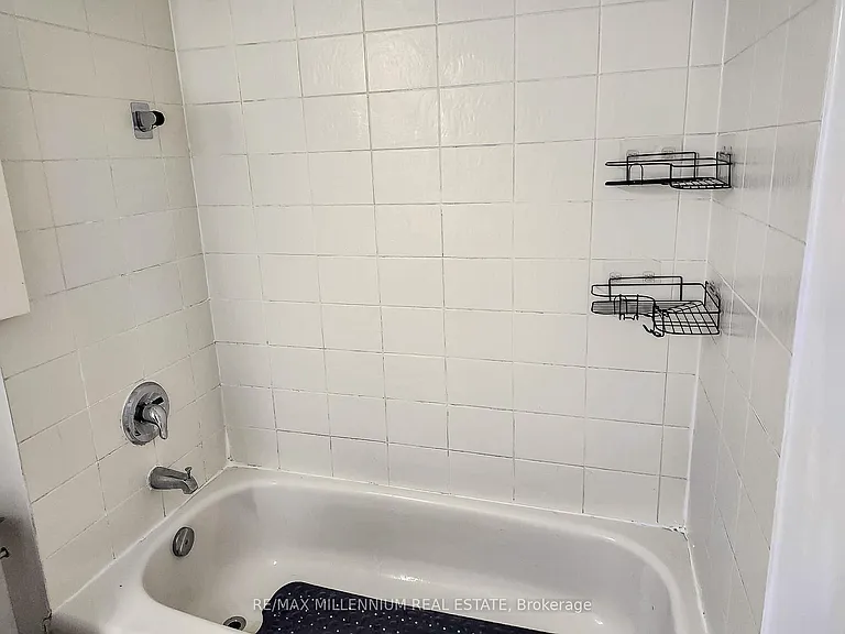 46 Western Battery Rd #837 — Photo 23
