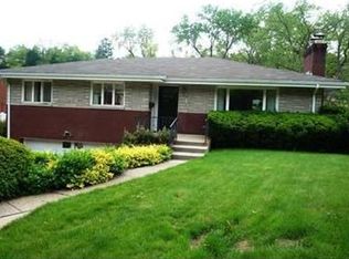 4830 Oakridge Dr, Pittsburgh, PA 15227
