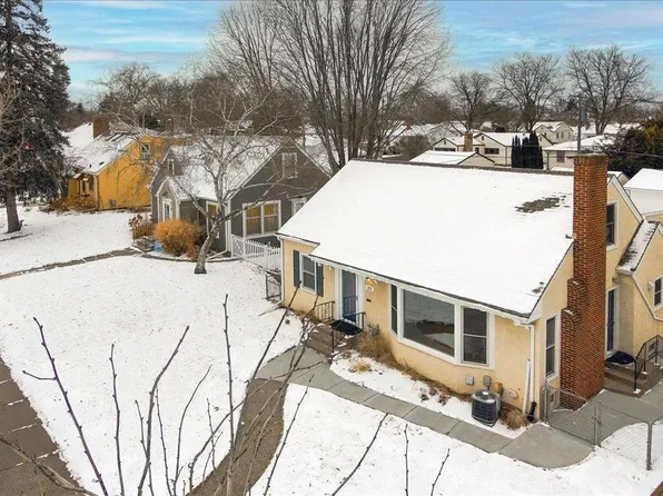 975 Iowa Ave W, Saint Paul, MN 55117