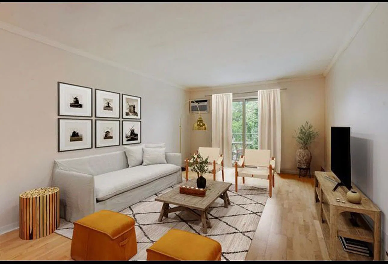 851 Blossom Ln — Photo 2