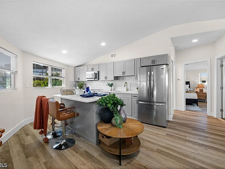 190 Tarpon Rd — Photo 9